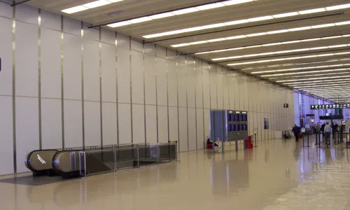 Airports & Transit
